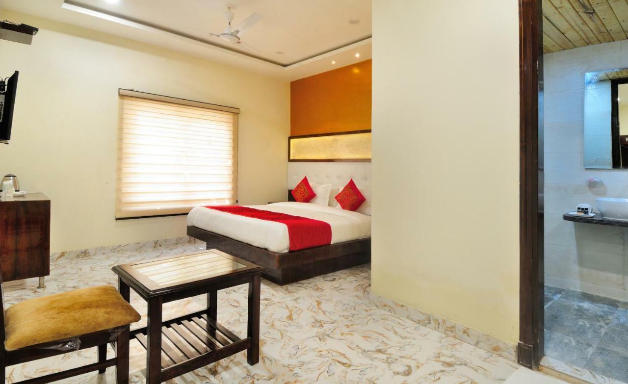 The Grand Uddhav Hotel New Delhi Buitenkant foto