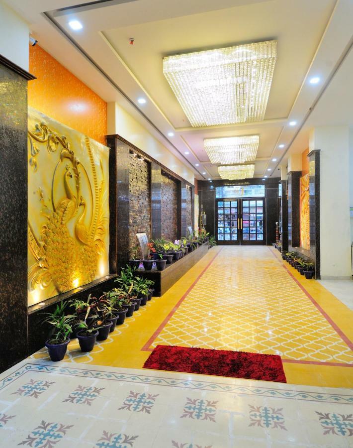 The Grand Uddhav Hotel New Delhi Buitenkant foto
