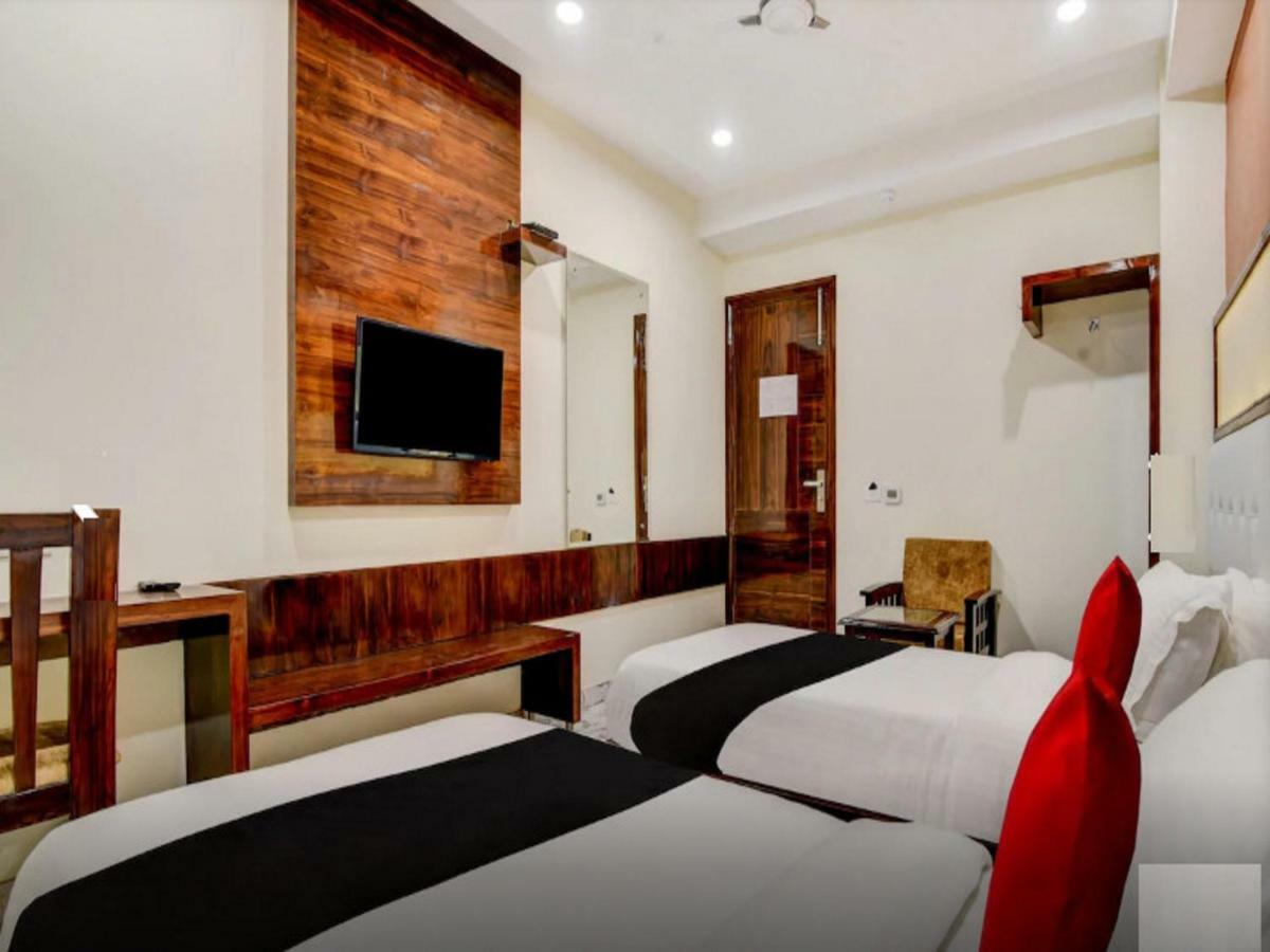 The Grand Uddhav Hotel New Delhi Buitenkant foto