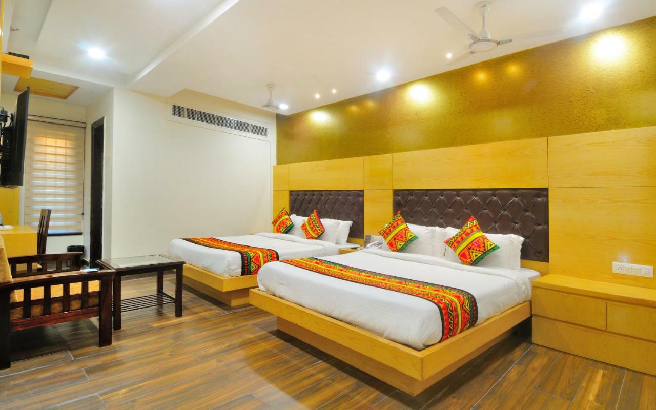 The Grand Uddhav Hotel New Delhi Buitenkant foto