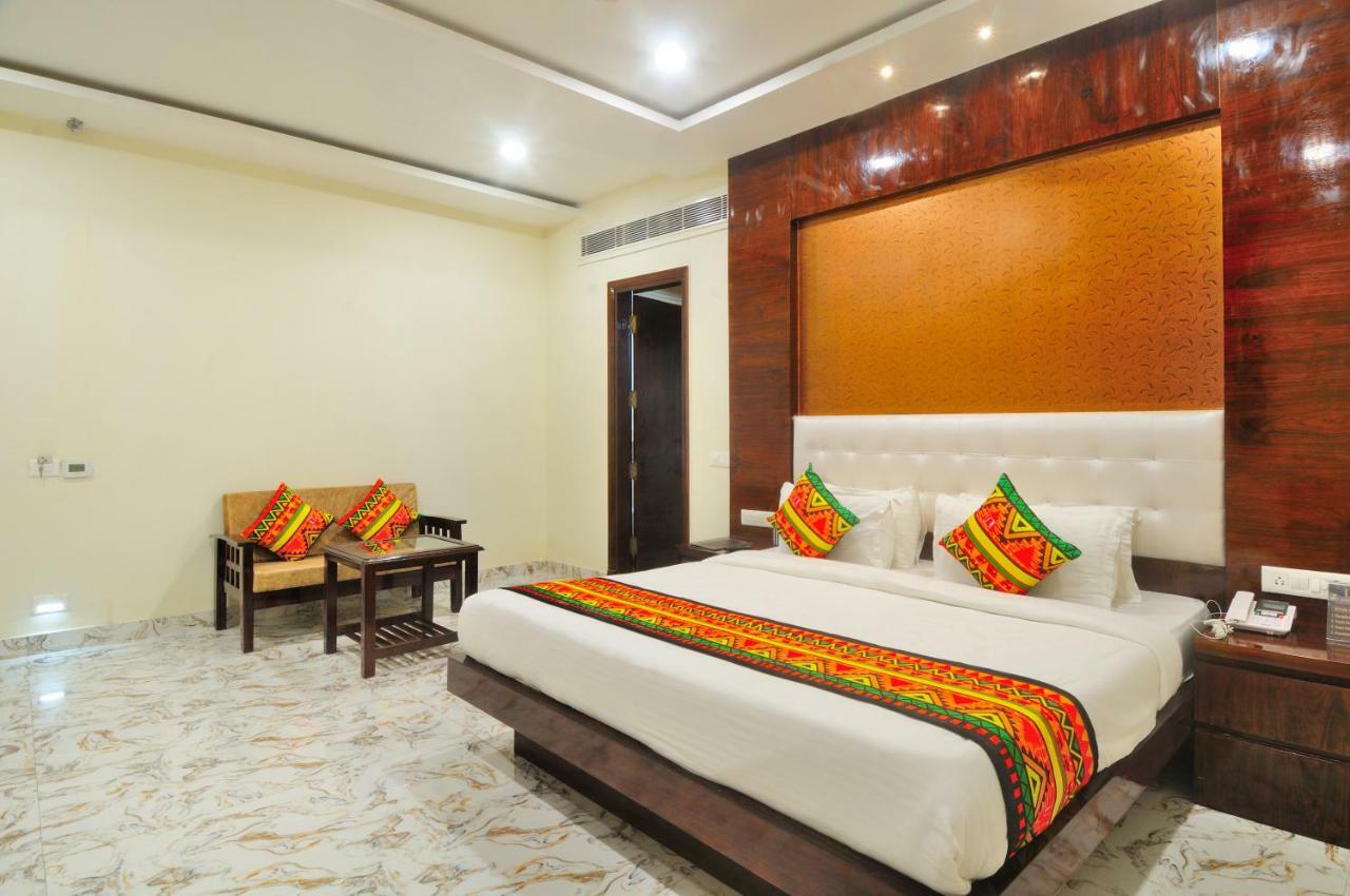 The Grand Uddhav Hotel New Delhi Buitenkant foto