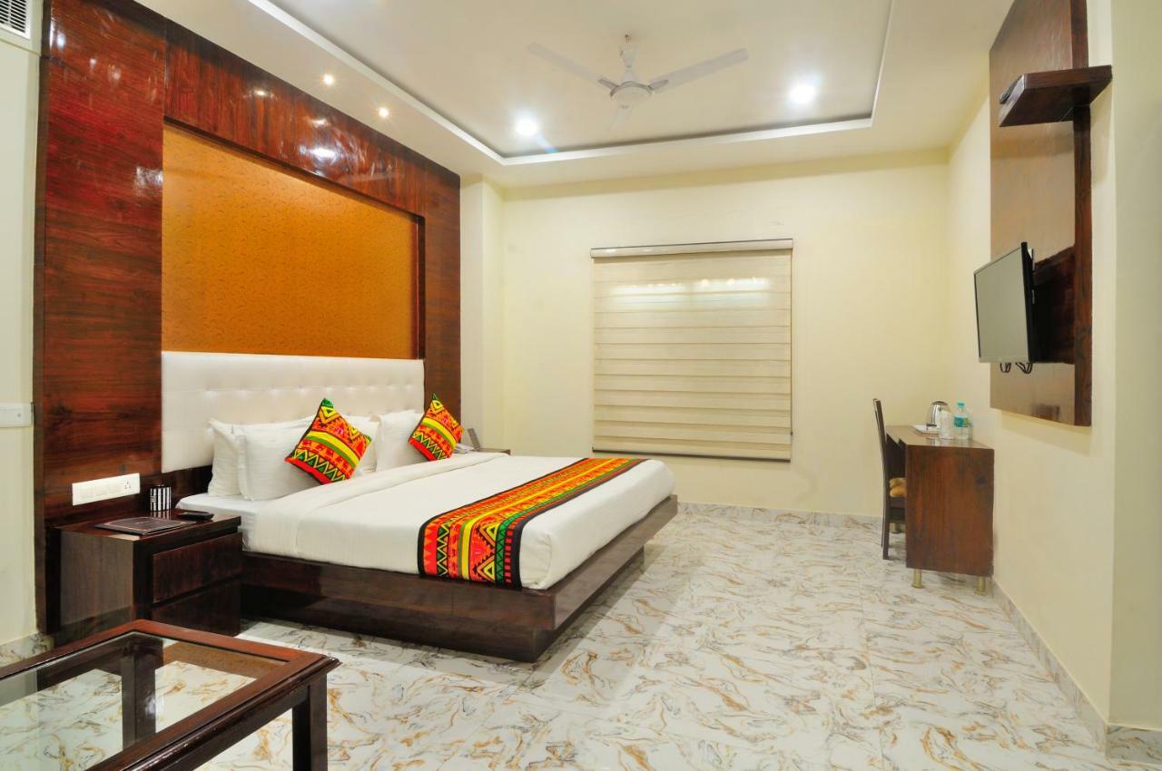 The Grand Uddhav Hotel New Delhi Buitenkant foto