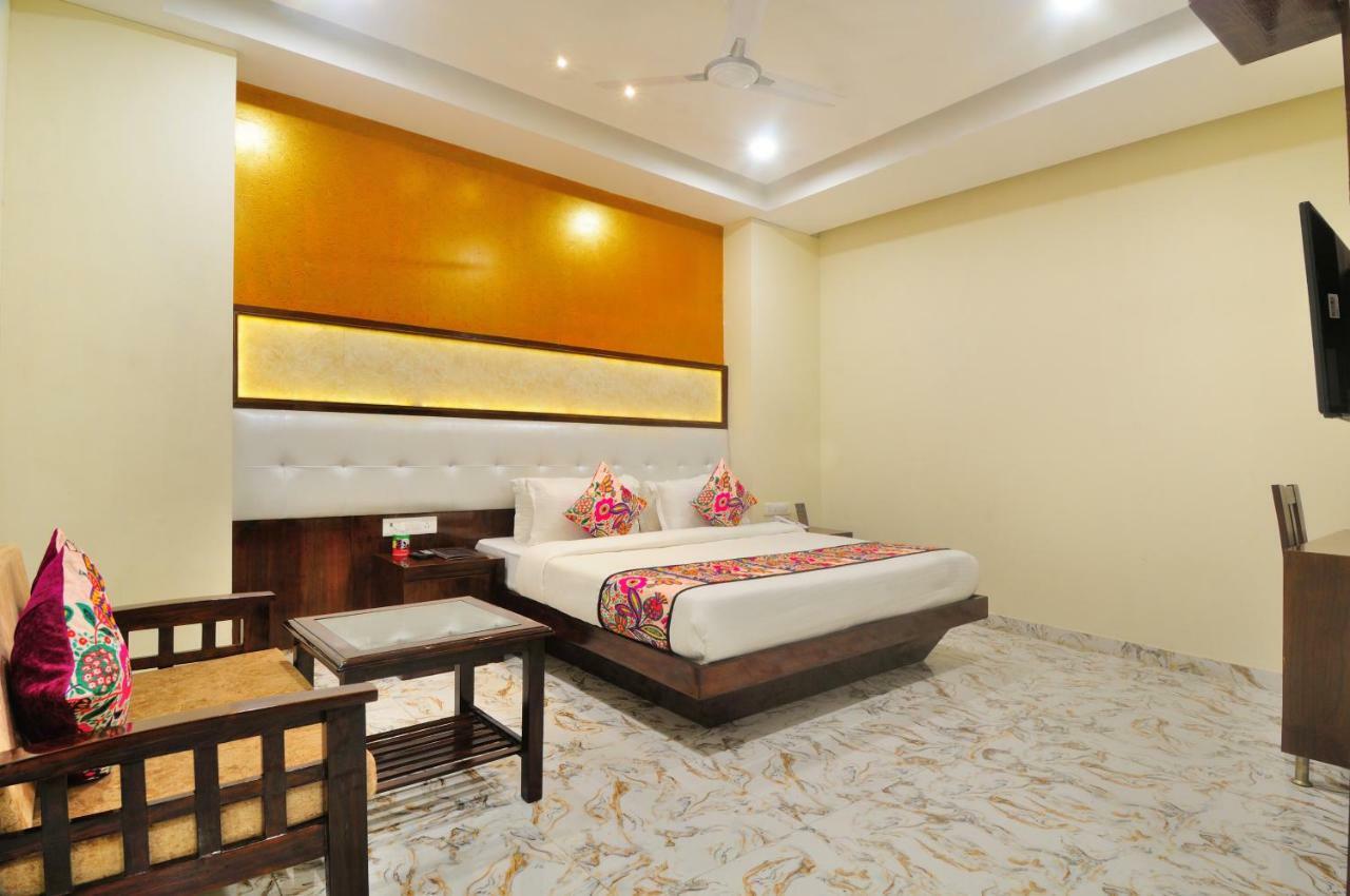 The Grand Uddhav Hotel New Delhi Buitenkant foto